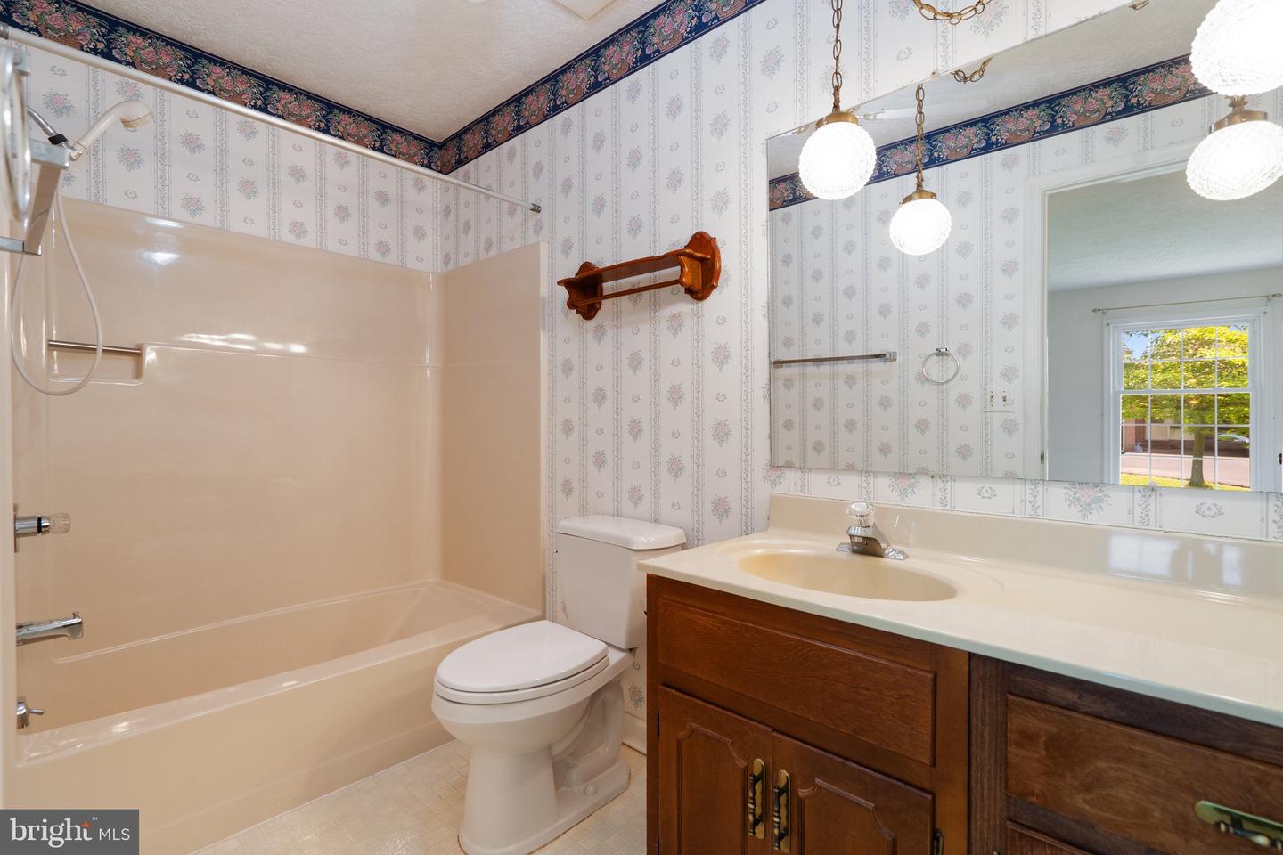 19084 COLONIAL DR, CULPEPER, Virginia 22701, 3 Bedrooms Bedrooms, ,2 BathroomsBathrooms,Residential,For sale,19084 COLONIAL DR,VACU2010440 MLS # VACU2010440
