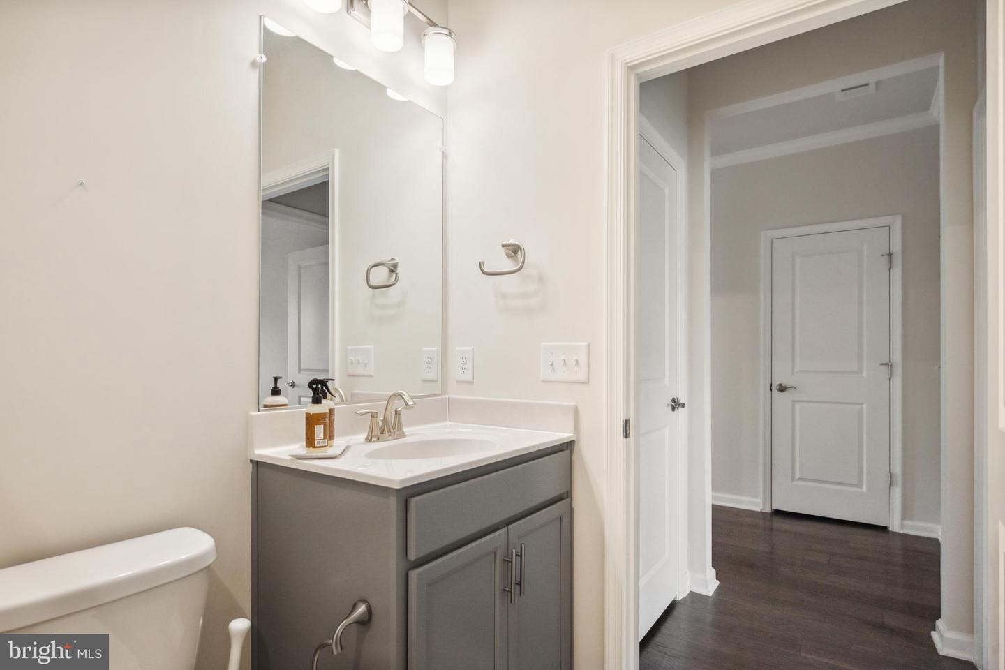 21729 HAWKSBILL HIGH CIR, STERLING, Virginia 20164, 3 Bedrooms Bedrooms, ,3 BathroomsBathrooms,Residential,For sale,21729 HAWKSBILL HIGH CIR,VALO2095276 MLS # VALO2095276