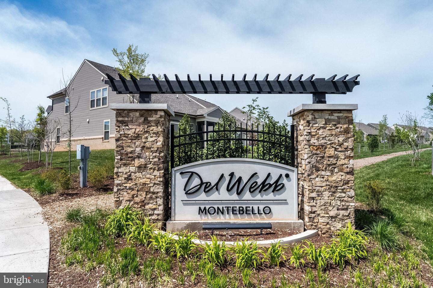 21729 HAWKSBILL HIGH CIR, STERLING, Virginia 20164, 3 Bedrooms Bedrooms, ,3 BathroomsBathrooms,Residential,For sale,21729 HAWKSBILL HIGH CIR,VALO2095276 MLS # VALO2095276