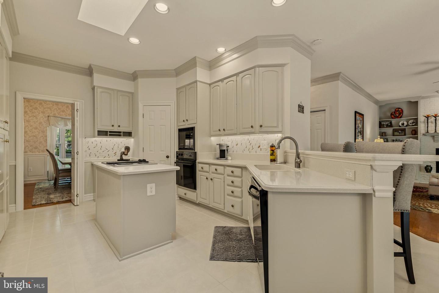 6832 SANDSTONE CT, WARRENTON, Virginia 20187, 3 Bedrooms Bedrooms, ,2 BathroomsBathrooms,Residential,For sale,6832 SANDSTONE CT,VAFQ2016448 MLS # VAFQ2016448