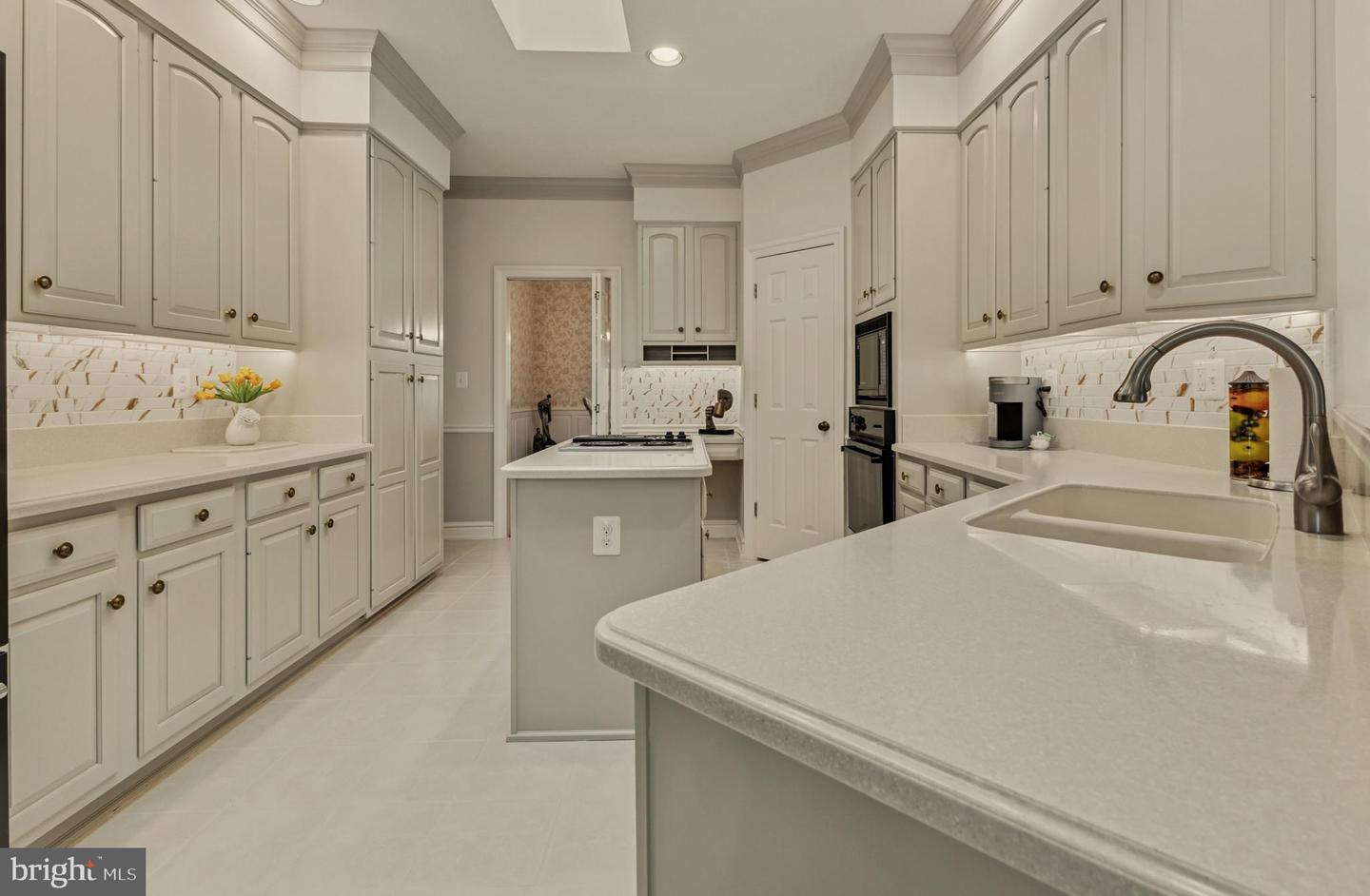 6832 SANDSTONE CT, WARRENTON, Virginia 20187, 3 Bedrooms Bedrooms, ,2 BathroomsBathrooms,Residential,For sale,6832 SANDSTONE CT,VAFQ2016448 MLS # VAFQ2016448