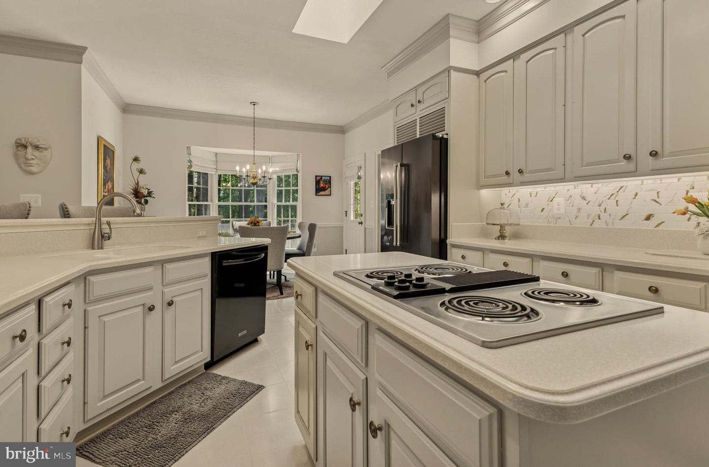 6832 SANDSTONE CT, WARRENTON, Virginia 20187, 3 Bedrooms Bedrooms, ,2 BathroomsBathrooms,Residential,For sale,6832 SANDSTONE CT,VAFQ2016448 MLS # VAFQ2016448