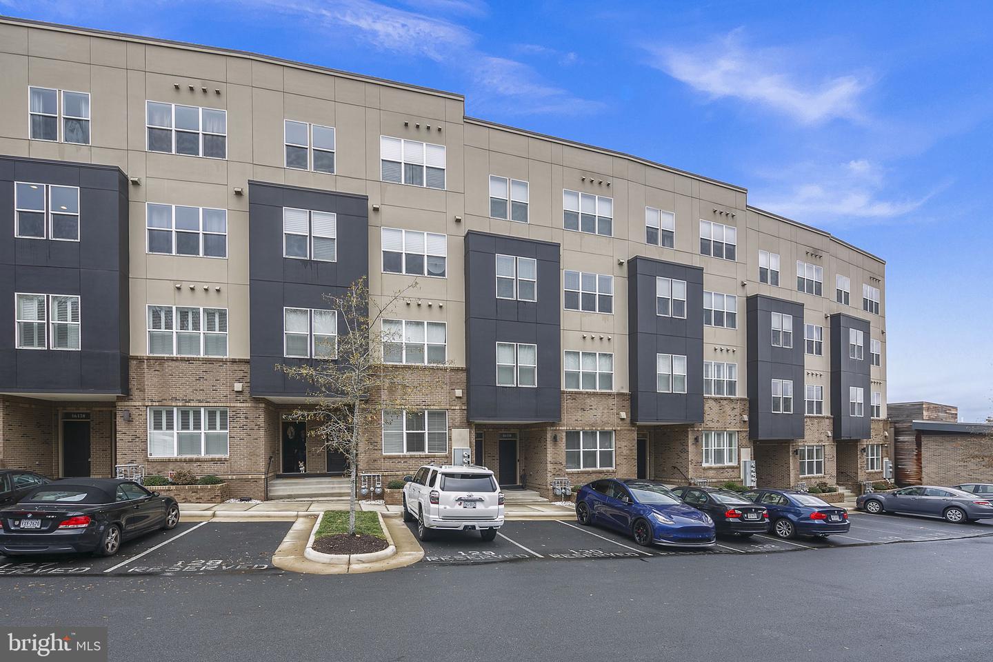 46412 RILASSARE TER, STERLING, Virginia 20164, 3 Bedrooms Bedrooms, ,3 BathroomsBathrooms,Residential,For sale,46412 RILASSARE TER,VALO2095248 MLS # VALO2095248