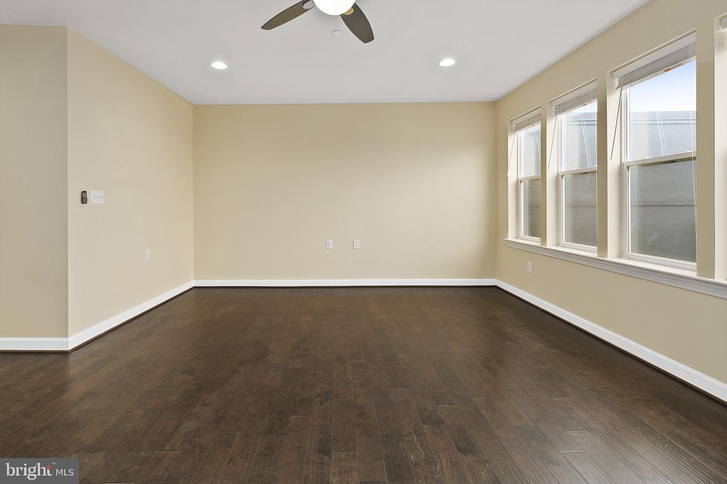 46412 RILASSARE TER, STERLING, Virginia 20164, 3 Bedrooms Bedrooms, ,3 BathroomsBathrooms,Residential,For sale,46412 RILASSARE TER,VALO2095248 MLS # VALO2095248