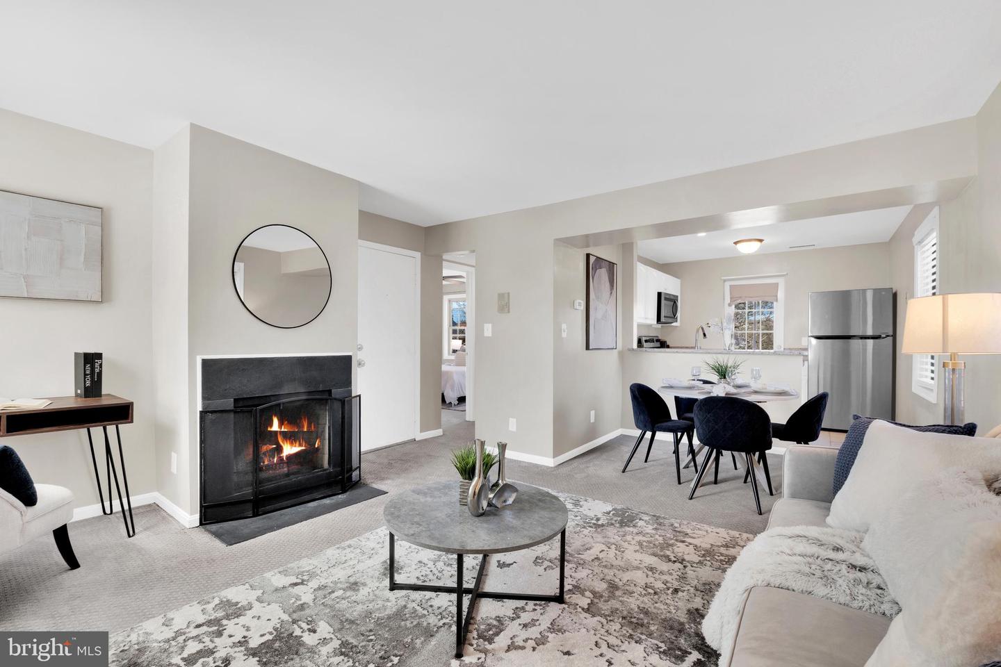 1409 E ABINGDON DR #4, ALEXANDRIA, Virginia 22314, 1 Bedroom Bedrooms, ,1 BathroomBathrooms,Residential,For sale,1409 E ABINGDON DR #4,VAAX2044802 MLS # VAAX2044802