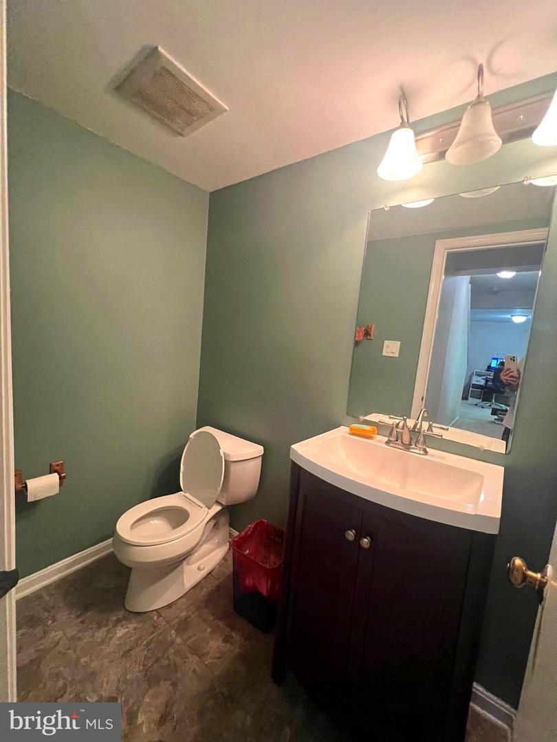 5354 ANCHOR CT, FAIRFAX, Virginia 22032, 3 Bedrooms Bedrooms, ,2 BathroomsBathrooms,Residential,For sale,5354 ANCHOR CT,VAFX2237920 MLS # VAFX2237920