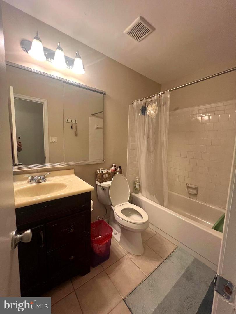 5354 ANCHOR CT, FAIRFAX, Virginia 22032, 3 Bedrooms Bedrooms, ,2 BathroomsBathrooms,Residential,For sale,5354 ANCHOR CT,VAFX2237920 MLS # VAFX2237920