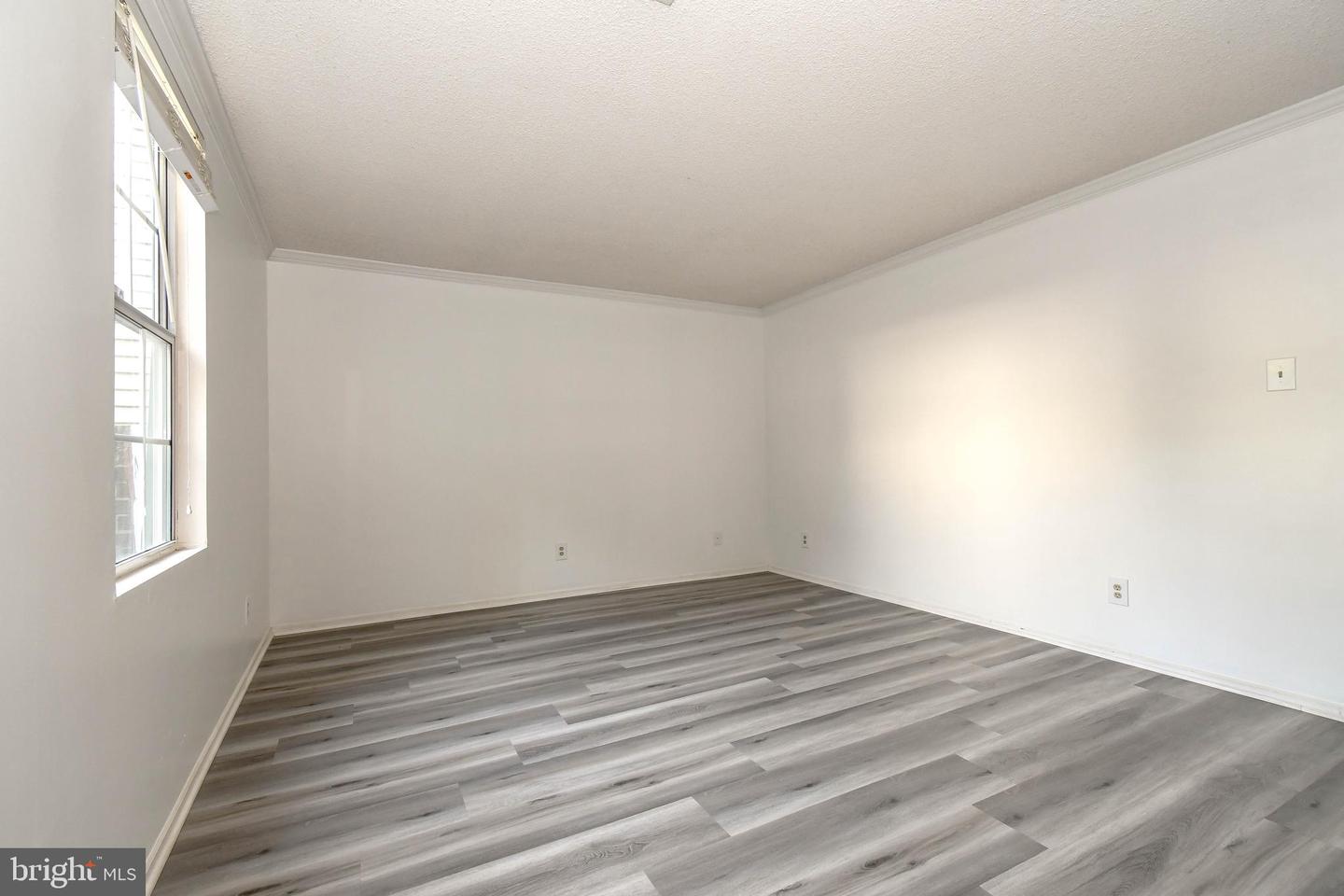 1108 HUNTMASTER TER NE #102, LEESBURG, Virginia 20176, 2 Bedrooms Bedrooms, ,1 BathroomBathrooms,Residential,For sale,1108 HUNTMASTER TER NE #102,VALO2095320 MLS # VALO2095320