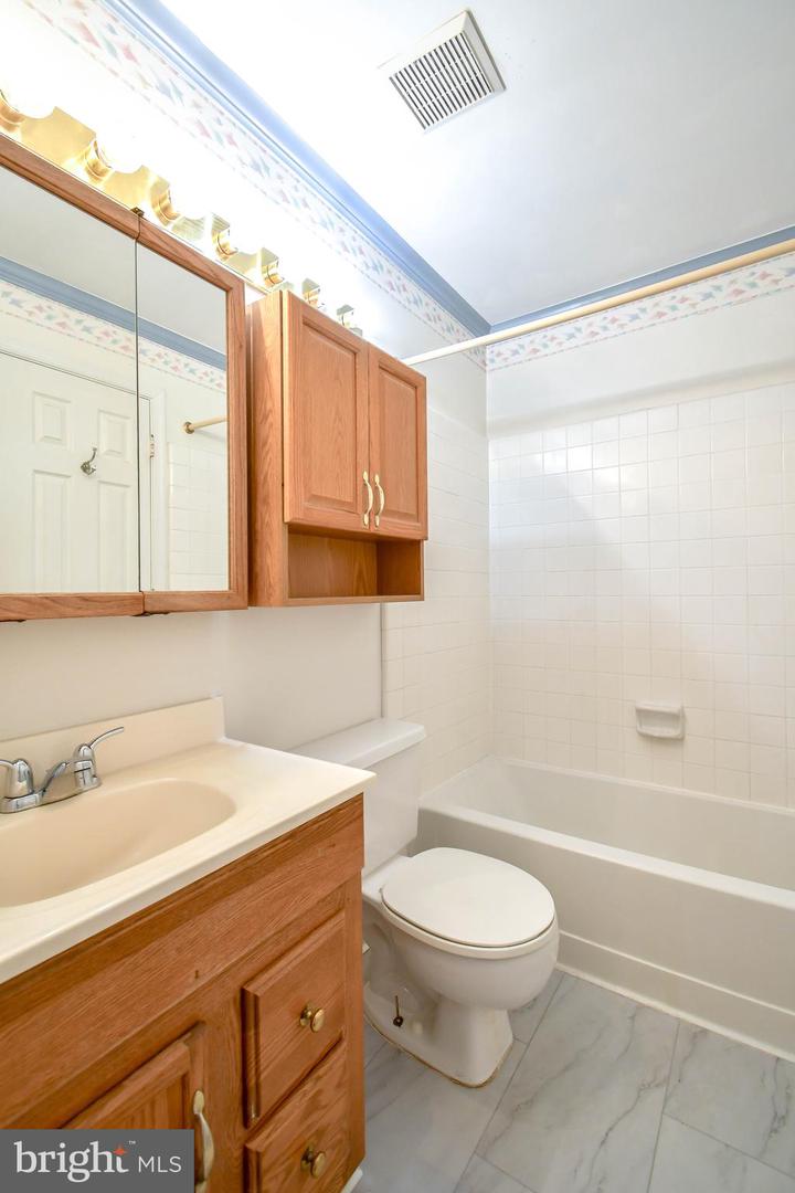 1108 HUNTMASTER TER NE #102, LEESBURG, Virginia 20176, 2 Bedrooms Bedrooms, ,1 BathroomBathrooms,Residential,For sale,1108 HUNTMASTER TER NE #102,VALO2095320 MLS # VALO2095320