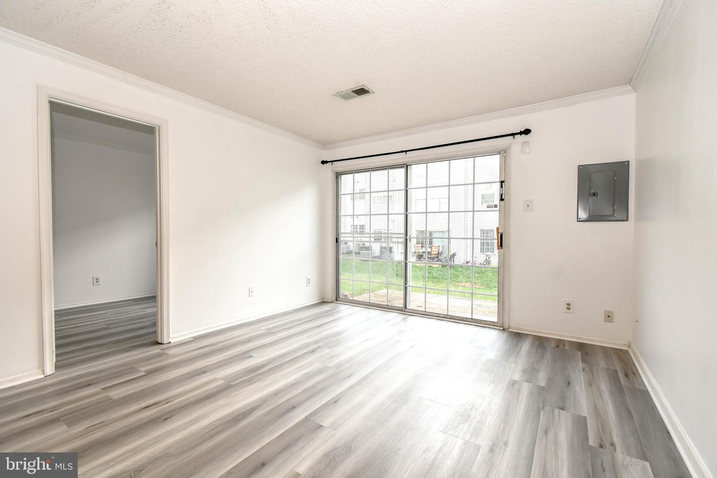 1108 HUNTMASTER TER NE #102, LEESBURG, Virginia 20176, 2 Bedrooms Bedrooms, ,1 BathroomBathrooms,Residential,For sale,1108 HUNTMASTER TER NE #102,VALO2095320 MLS # VALO2095320