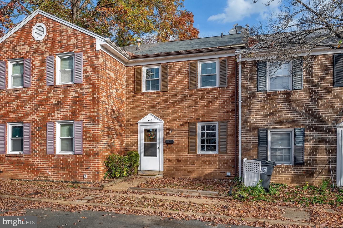 712 OLDE GREENWICH CIR, FREDERICKSBURG, Virginia 22408, 4 Bedrooms Bedrooms, ,2 BathroomsBathrooms,Residential,For sale,712 OLDE GREENWICH CIR,VASP2032728 MLS # VASP2032728