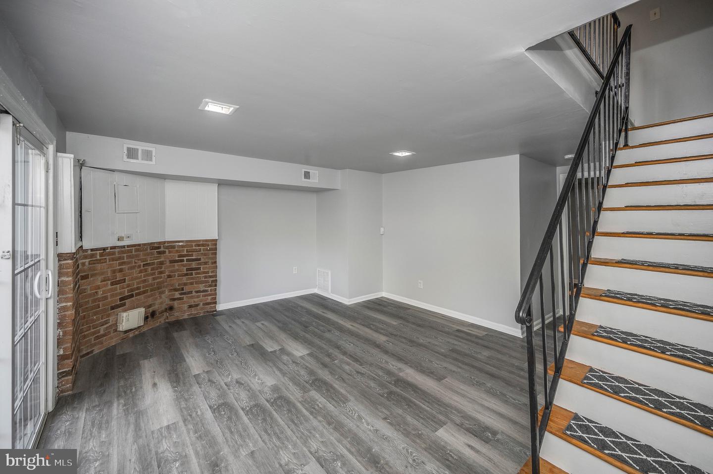 712 OLDE GREENWICH CIR, FREDERICKSBURG, Virginia 22408, 4 Bedrooms Bedrooms, ,2 BathroomsBathrooms,Residential,For sale,712 OLDE GREENWICH CIR,VASP2032728 MLS # VASP2032728