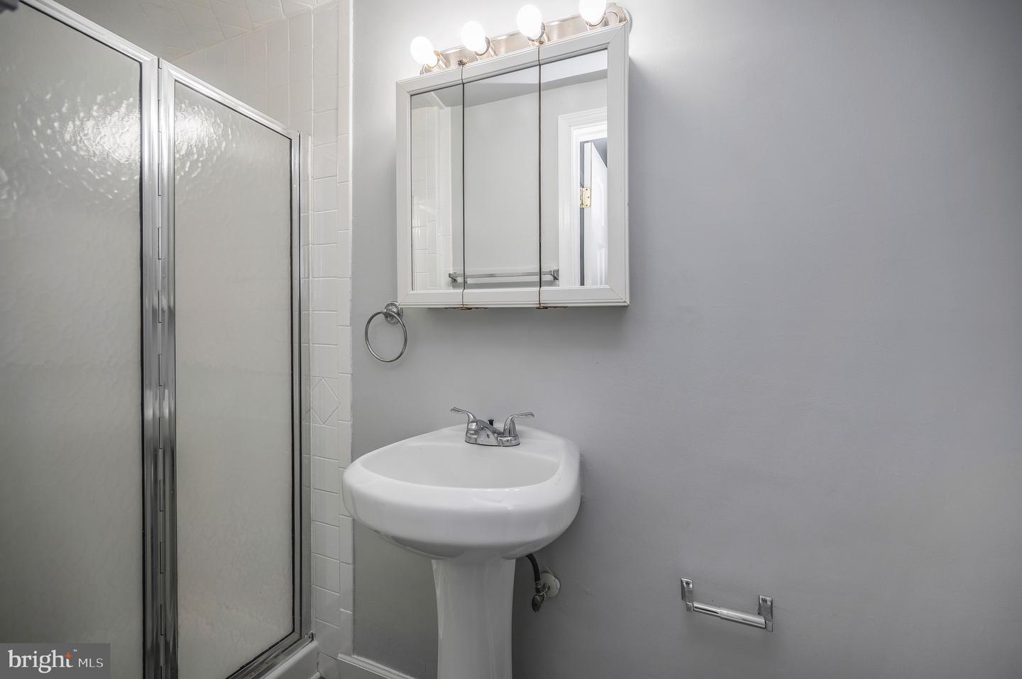 712 OLDE GREENWICH CIR, FREDERICKSBURG, Virginia 22408, 4 Bedrooms Bedrooms, ,2 BathroomsBathrooms,Residential,For sale,712 OLDE GREENWICH CIR,VASP2032728 MLS # VASP2032728