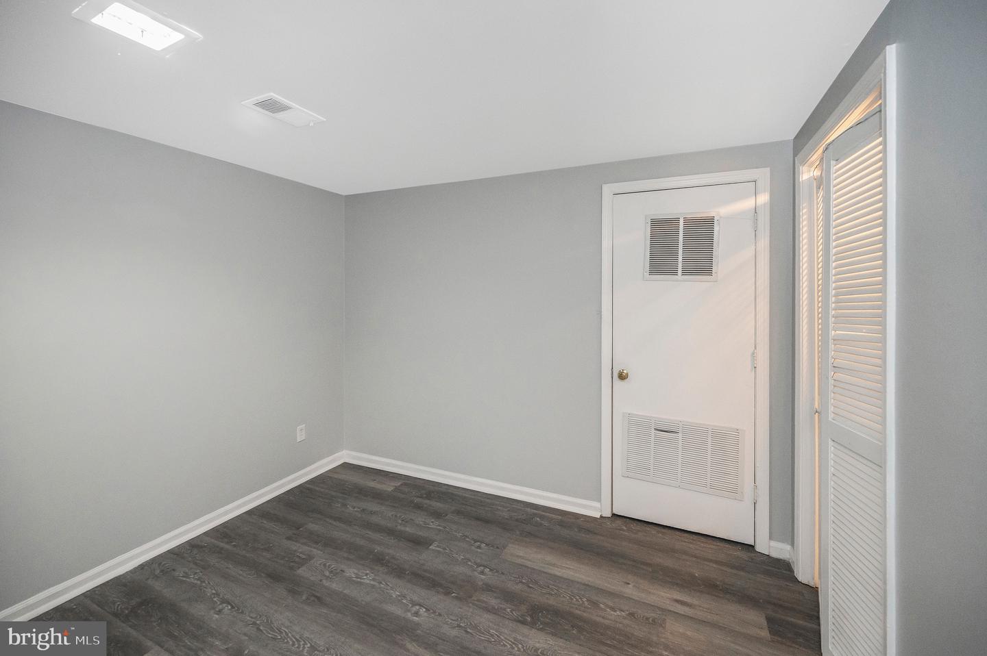 712 OLDE GREENWICH CIR, FREDERICKSBURG, Virginia 22408, 4 Bedrooms Bedrooms, ,2 BathroomsBathrooms,Residential,For sale,712 OLDE GREENWICH CIR,VASP2032728 MLS # VASP2032728