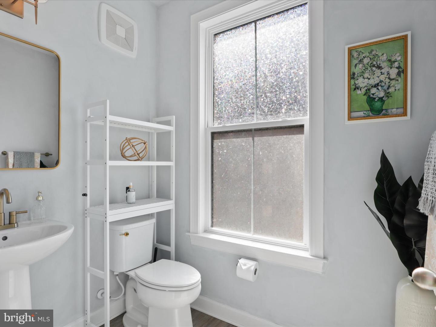 12363 AZURE LN #42, FAIRFAX, Virginia 22033, 3 Bedrooms Bedrooms, ,2 BathroomsBathrooms,Residential,For sale,12363 AZURE LN #42,VAFX2237970 MLS # VAFX2237970