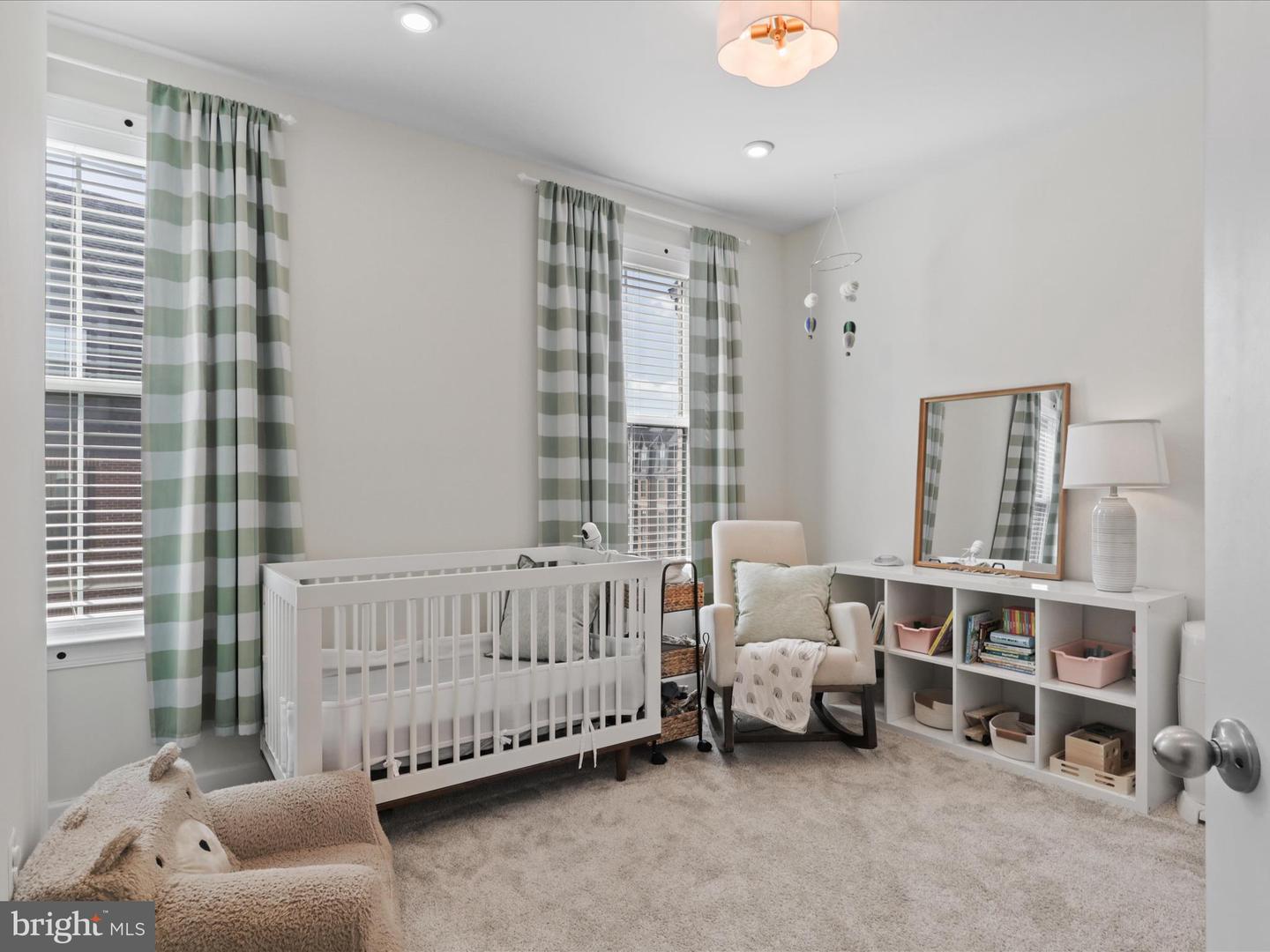12363 AZURE LN #42, FAIRFAX, Virginia 22033, 3 Bedrooms Bedrooms, ,2 BathroomsBathrooms,Residential,For sale,12363 AZURE LN #42,VAFX2237970 MLS # VAFX2237970