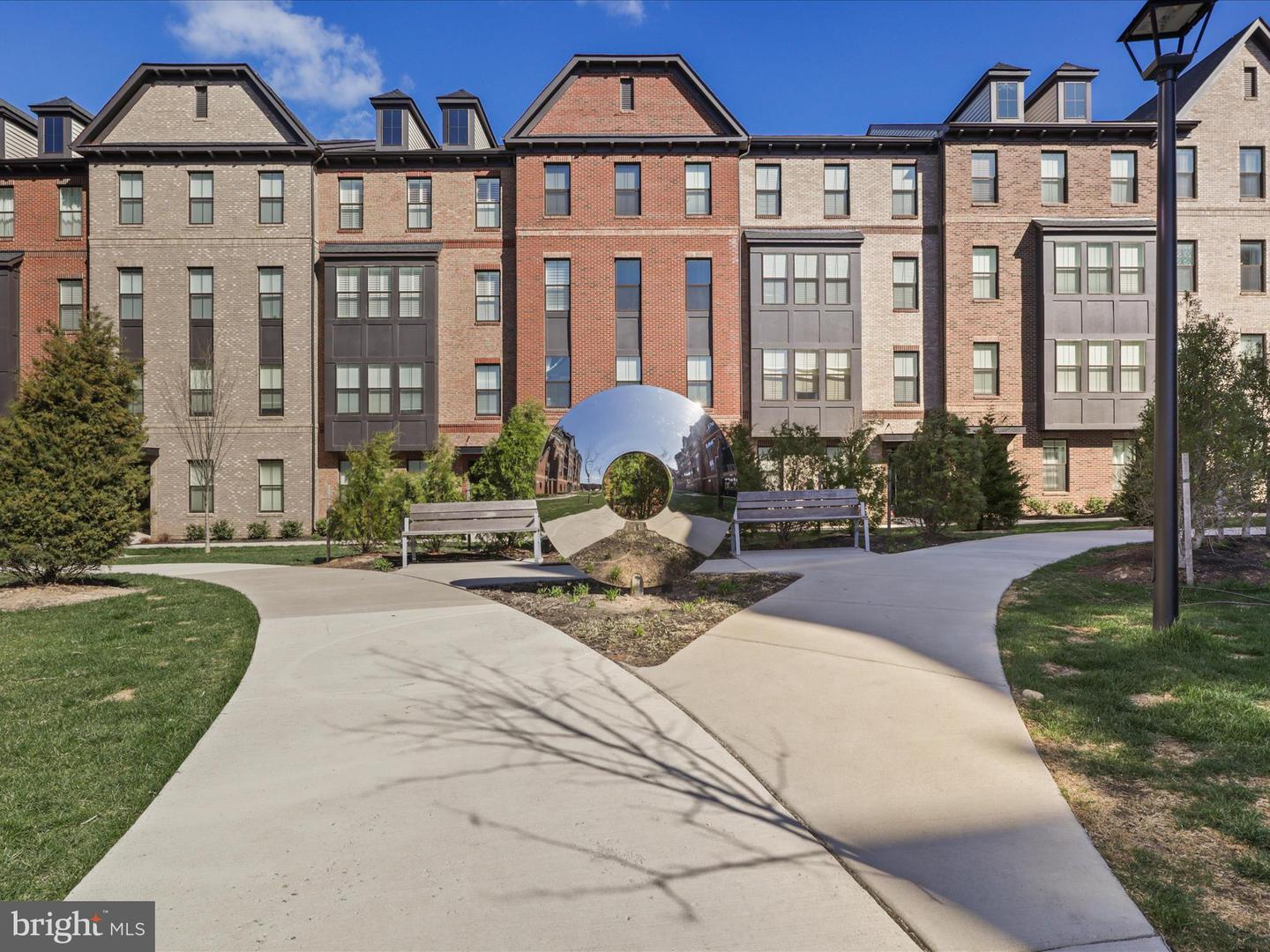 12363 AZURE LN #42, FAIRFAX, Virginia 22033, 3 Bedrooms Bedrooms, ,2 BathroomsBathrooms,Residential,For sale,12363 AZURE LN #42,VAFX2237970 MLS # VAFX2237970
