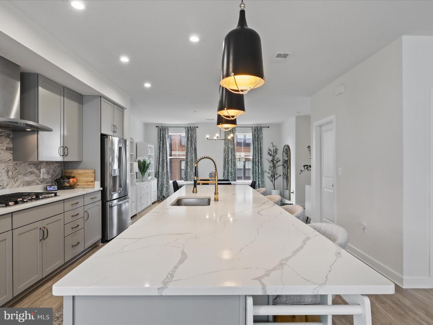 12363 AZURE LN #42, FAIRFAX, Virginia 22033, 3 Bedrooms Bedrooms, ,2 BathroomsBathrooms,Residential,For sale,12363 AZURE LN #42,VAFX2237970 MLS # VAFX2237970