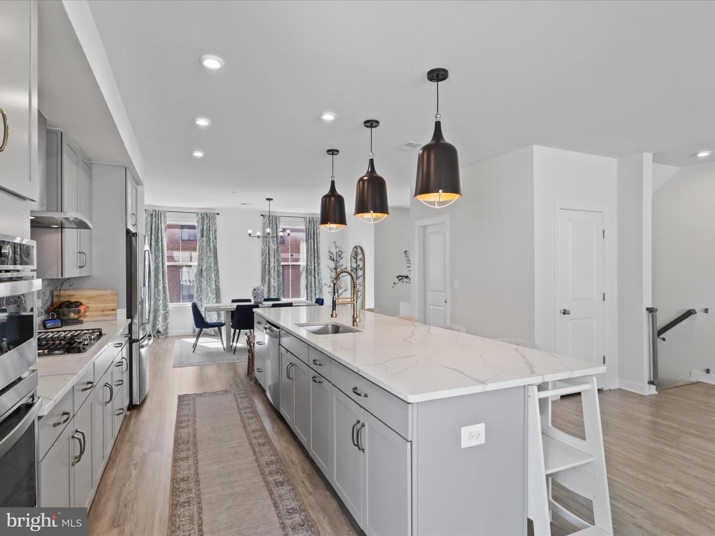 12363 AZURE LN #42, FAIRFAX, Virginia 22033, 3 Bedrooms Bedrooms, ,2 BathroomsBathrooms,Residential,For sale,12363 AZURE LN #42,VAFX2237970 MLS # VAFX2237970