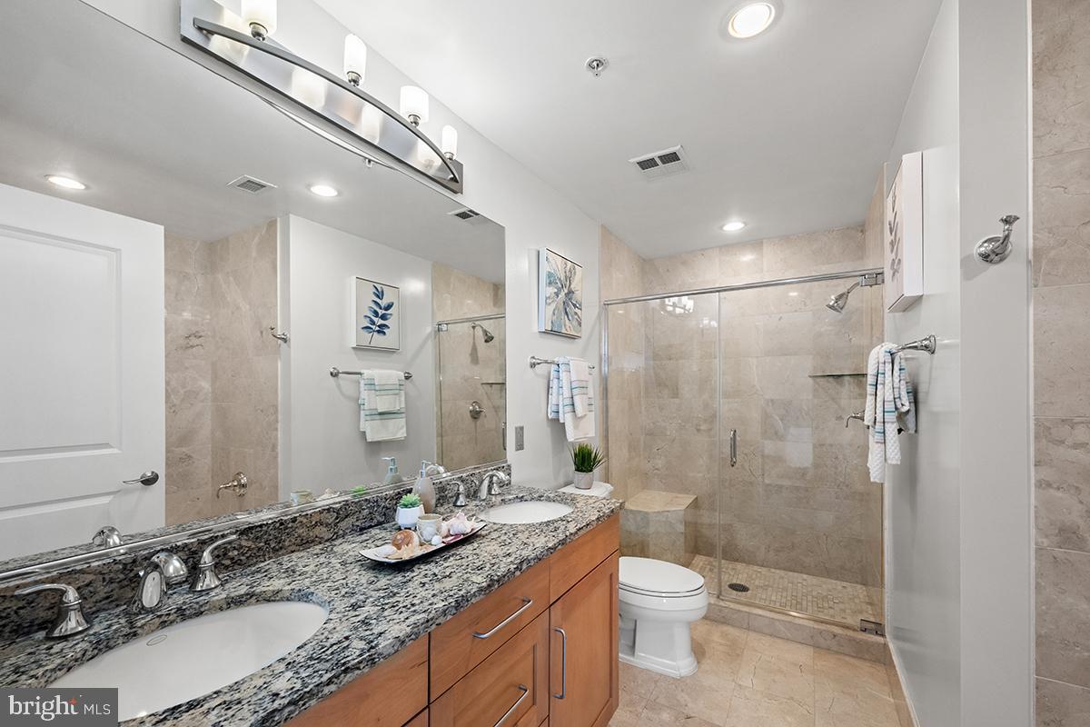 8220 CRESTWOOD HEIGHTS DR #1705, MCLEAN, Virginia 22102, 2 Bedrooms Bedrooms, ,2 BathroomsBathrooms,Residential,For sale,8220 CRESTWOOD HEIGHTS DR #1705,VAFX2237980 MLS # VAFX2237980