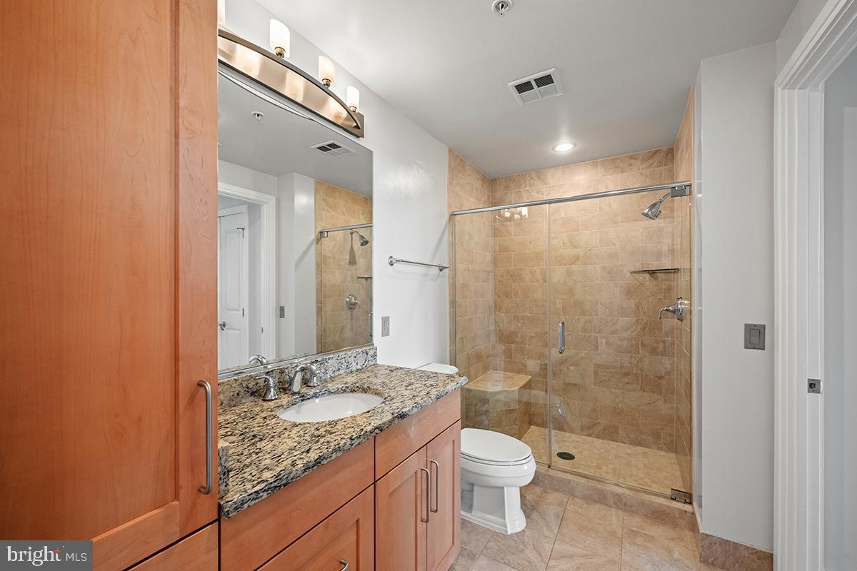 8220 CRESTWOOD HEIGHTS DR #1705, MCLEAN, Virginia 22102, 2 Bedrooms Bedrooms, ,2 BathroomsBathrooms,Residential,For sale,8220 CRESTWOOD HEIGHTS DR #1705,VAFX2237980 MLS # VAFX2237980