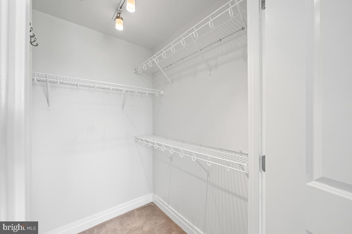 8220 CRESTWOOD HEIGHTS DR #1705, MCLEAN, Virginia 22102, 2 Bedrooms Bedrooms, ,2 BathroomsBathrooms,Residential,For sale,8220 CRESTWOOD HEIGHTS DR #1705,VAFX2237980 MLS # VAFX2237980