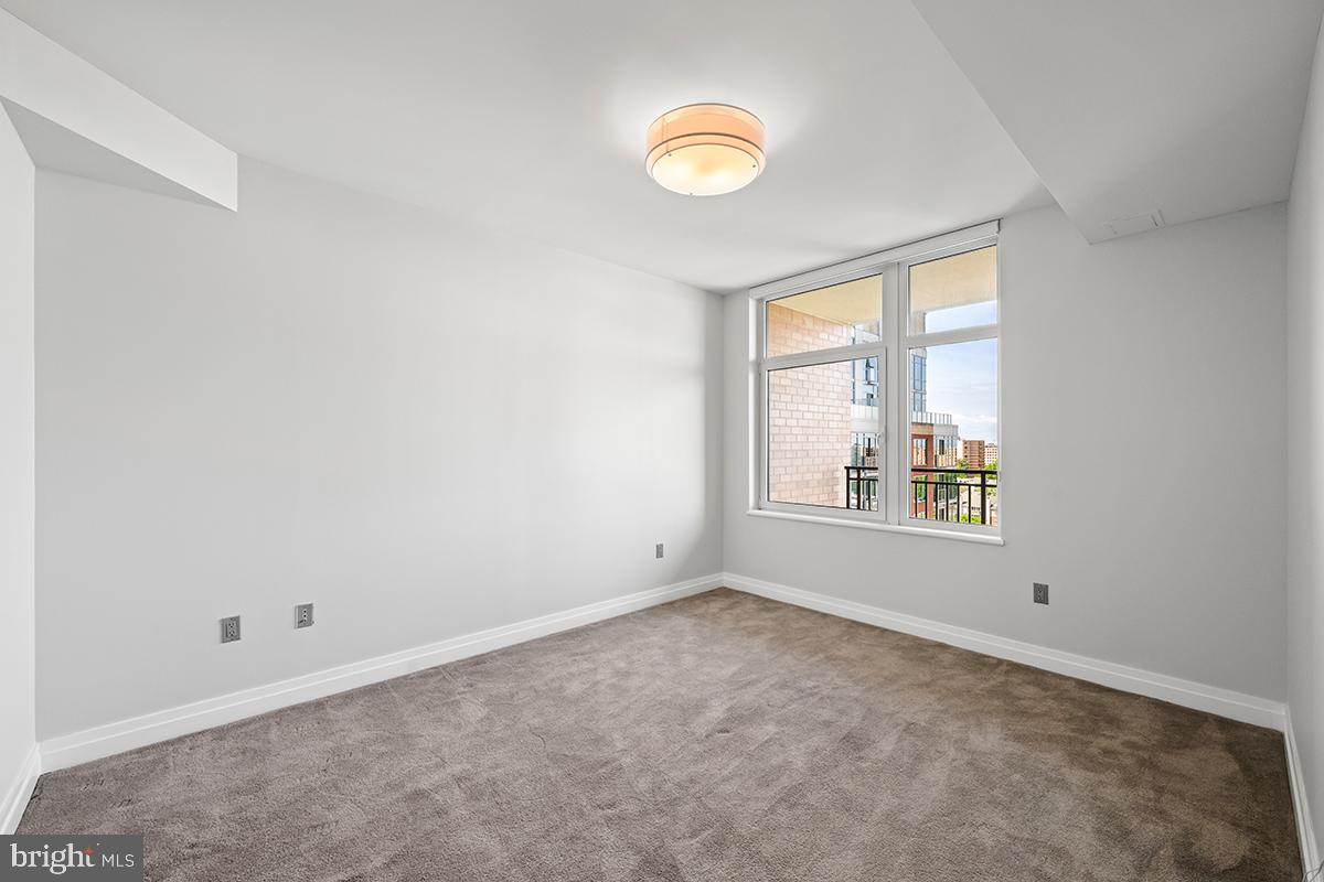 8220 CRESTWOOD HEIGHTS DR #1705, MCLEAN, Virginia 22102, 2 Bedrooms Bedrooms, ,2 BathroomsBathrooms,Residential,For sale,8220 CRESTWOOD HEIGHTS DR #1705,VAFX2237980 MLS # VAFX2237980
