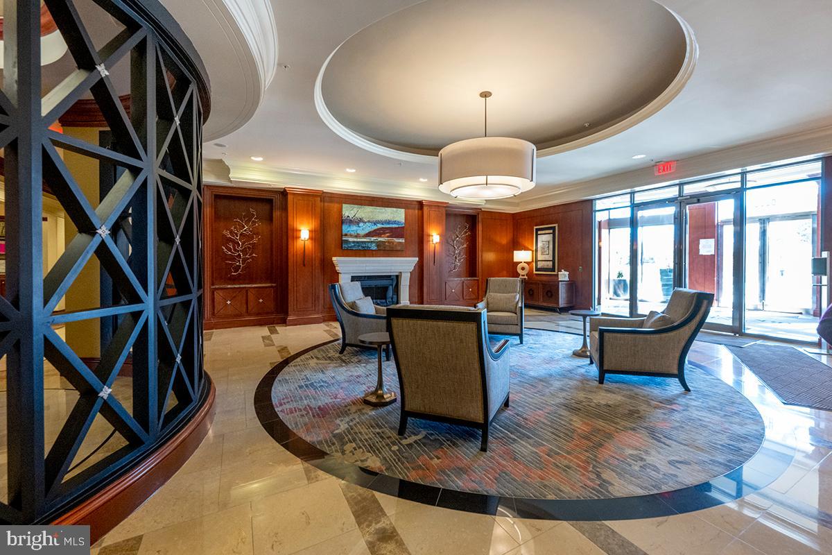 8220 CRESTWOOD HEIGHTS DR #1705, MCLEAN, Virginia 22102, 2 Bedrooms Bedrooms, ,2 BathroomsBathrooms,Residential,For sale,8220 CRESTWOOD HEIGHTS DR #1705,VAFX2237980 MLS # VAFX2237980