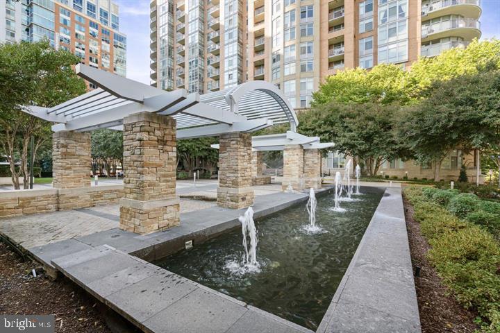 8220 CRESTWOOD HEIGHTS DR #1705, MCLEAN, Virginia 22102, 2 Bedrooms Bedrooms, ,2 BathroomsBathrooms,Residential,For sale,8220 CRESTWOOD HEIGHTS DR #1705,VAFX2237980 MLS # VAFX2237980