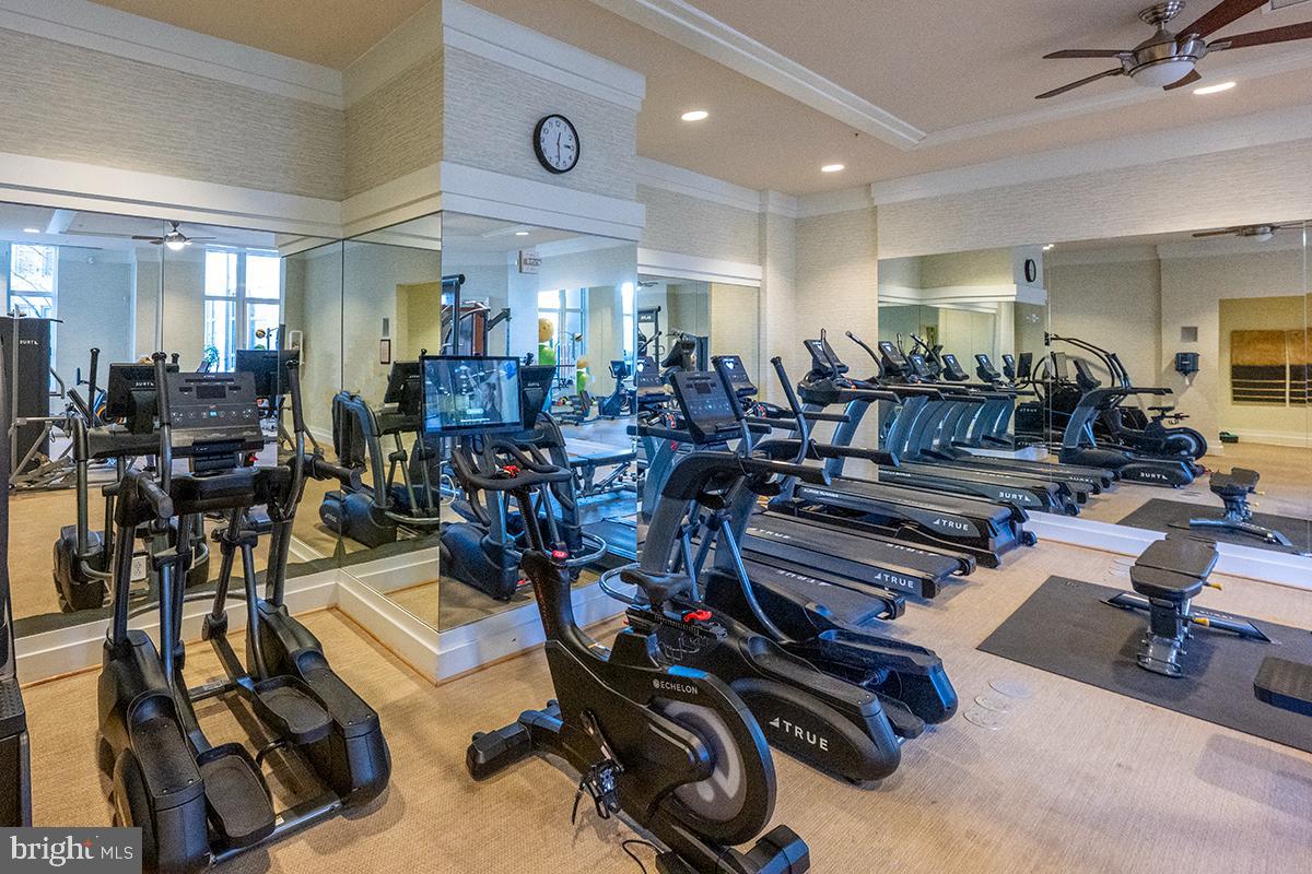 8220 CRESTWOOD HEIGHTS DR #1705, MCLEAN, Virginia 22102, 2 Bedrooms Bedrooms, ,2 BathroomsBathrooms,Residential,For sale,8220 CRESTWOOD HEIGHTS DR #1705,VAFX2237980 MLS # VAFX2237980