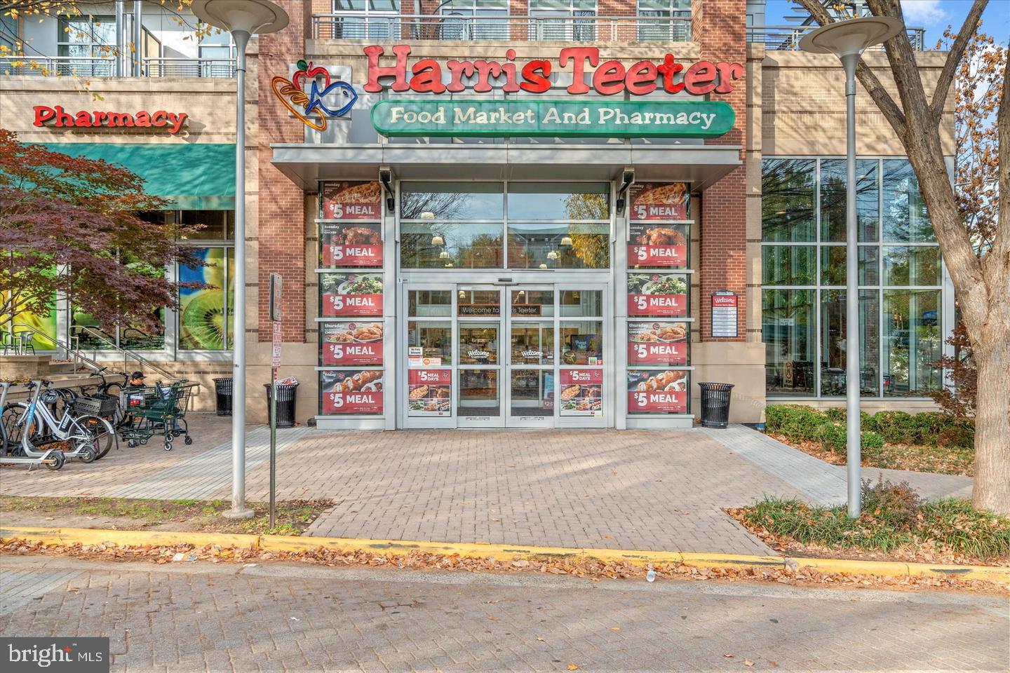 8220 CRESTWOOD HEIGHTS DR #1705, MCLEAN, Virginia 22102, 2 Bedrooms Bedrooms, ,2 BathroomsBathrooms,Residential,For sale,8220 CRESTWOOD HEIGHTS DR #1705,VAFX2237980 MLS # VAFX2237980
