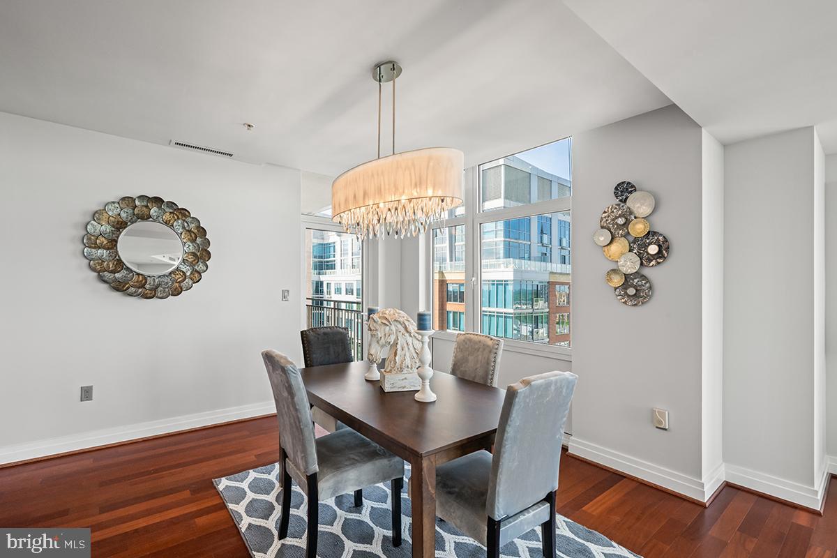 8220 CRESTWOOD HEIGHTS DR #1705, MCLEAN, Virginia 22102, 2 Bedrooms Bedrooms, ,2 BathroomsBathrooms,Residential,For sale,8220 CRESTWOOD HEIGHTS DR #1705,VAFX2237980 MLS # VAFX2237980