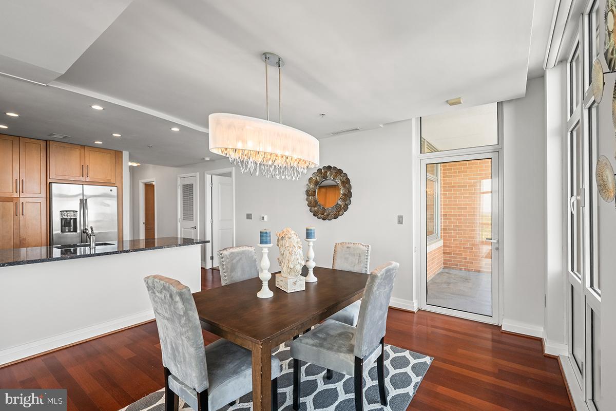 8220 CRESTWOOD HEIGHTS DR #1705, MCLEAN, Virginia 22102, 2 Bedrooms Bedrooms, ,2 BathroomsBathrooms,Residential,For sale,8220 CRESTWOOD HEIGHTS DR #1705,VAFX2237980 MLS # VAFX2237980