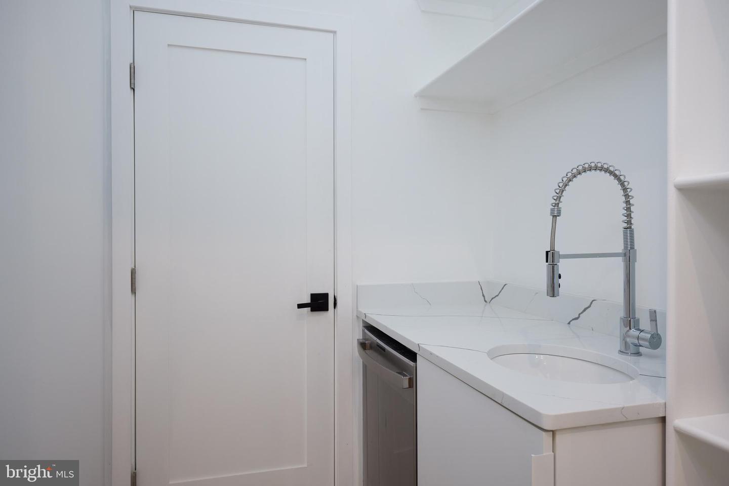 2800 32ND ST NW, WASHINGTON, District Of Columbia 20008, 6 Bedrooms Bedrooms, ,5 BathroomsBathrooms,Residential,For sale,2800 32ND ST NW,DCDC2198422 MLS # DCDC2198422