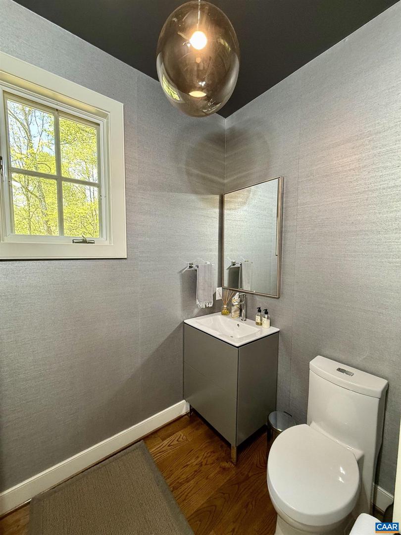 1500 LONDON RD, CHARLOTTESVILLE, Virginia 22901, 4 Bedrooms Bedrooms, ,3 BathroomsBathrooms,Residential,For sale,1500 LONDON RD,663949 MLS # 663949