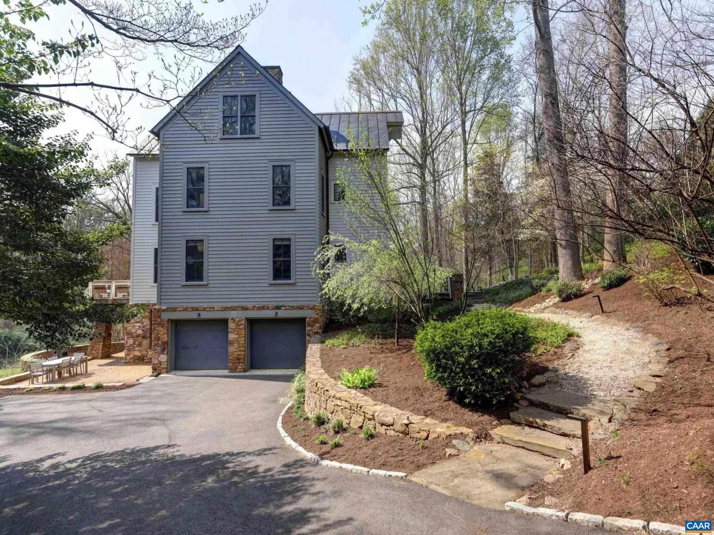 1500 LONDON RD, CHARLOTTESVILLE, Virginia 22901, 4 Bedrooms Bedrooms, ,3 BathroomsBathrooms,Residential,For sale,1500 LONDON RD,663949 MLS # 663949