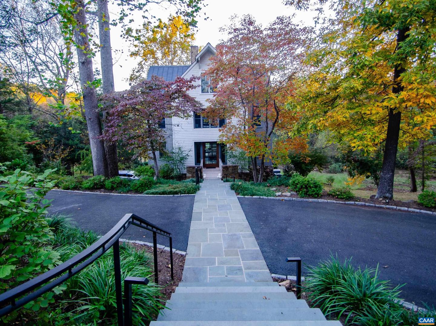 1500 LONDON RD, CHARLOTTESVILLE, Virginia 22901, 4 Bedrooms Bedrooms, ,3 BathroomsBathrooms,Residential,For sale,1500 LONDON RD,663949 MLS # 663949