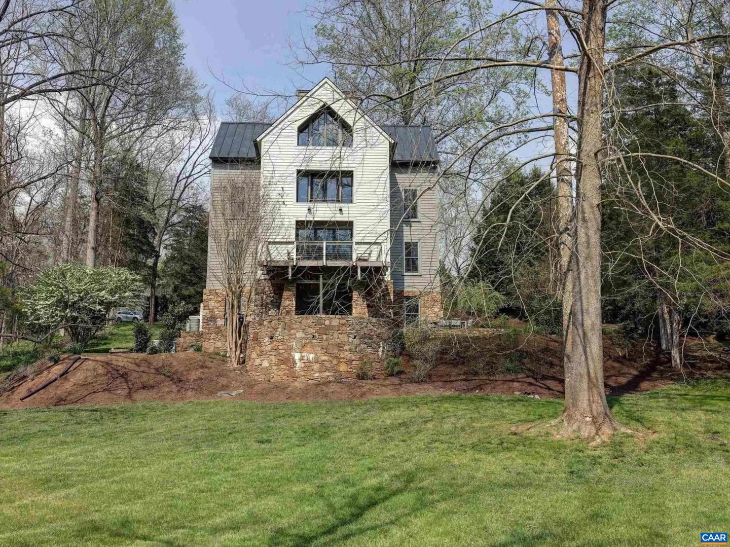 1500 LONDON RD, CHARLOTTESVILLE, Virginia 22901, 4 Bedrooms Bedrooms, ,3 BathroomsBathrooms,Residential,For sale,1500 LONDON RD,663949 MLS # 663949