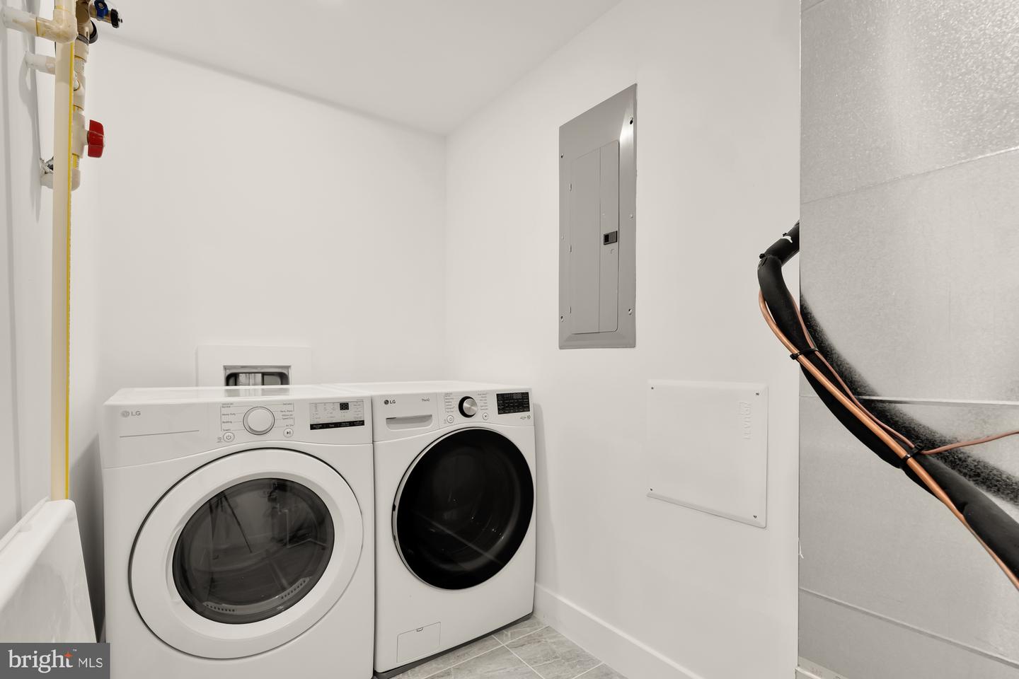 1251 MORSE ST NE #PH3, WASHINGTON, District Of Columbia 20002, 3 Bedrooms Bedrooms, ,2 BathroomsBathrooms,Residential,For sale,1251 MORSE ST NE #PH3,DCDC2198424 MLS # DCDC2198424