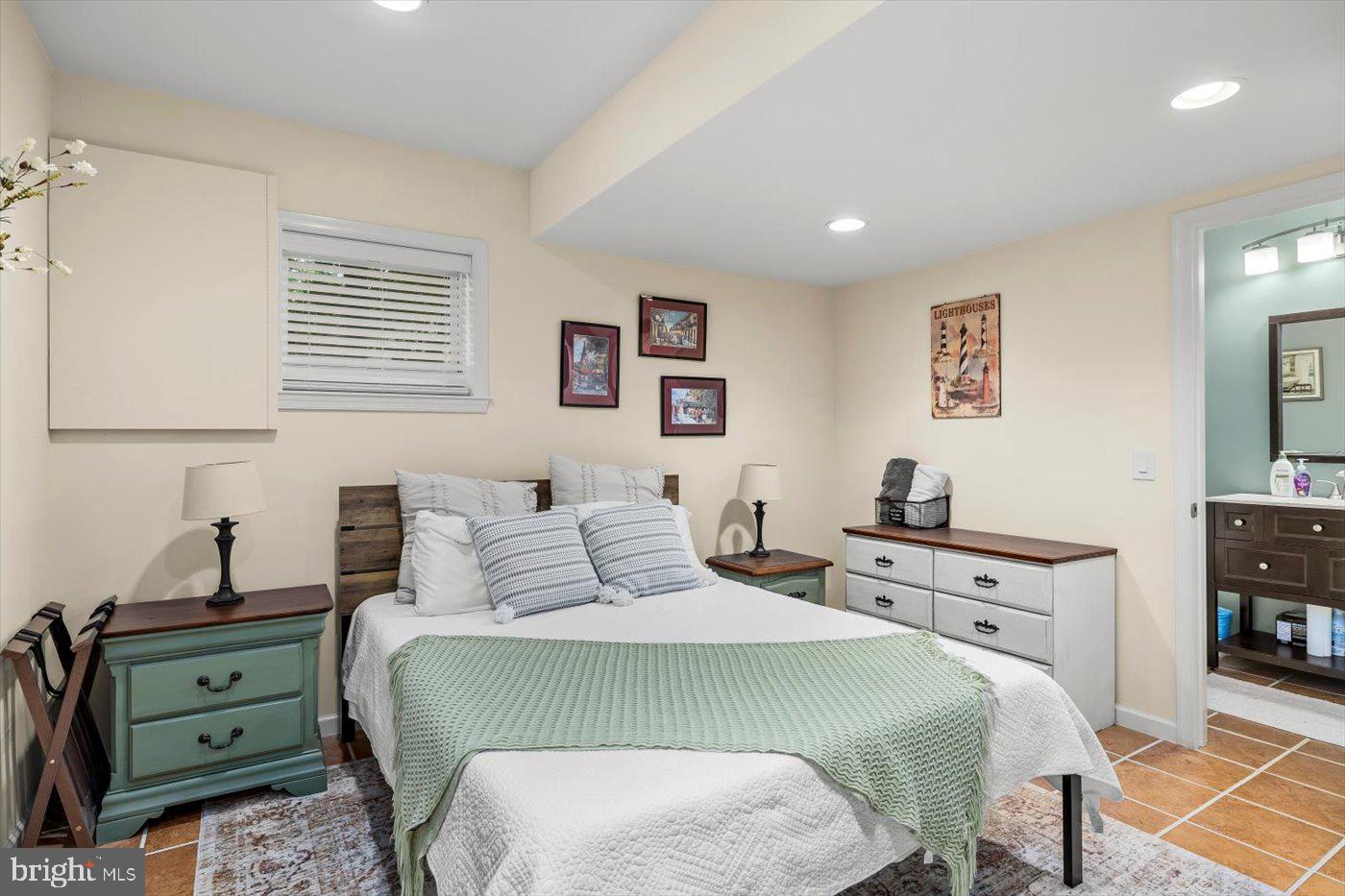 10712 BRADFORD ST, SPOTSYLVANIA, Virginia 22553, 5 Bedrooms Bedrooms, ,3 BathroomsBathrooms,Residential,For sale,10712 BRADFORD ST,VASP2032732 MLS # VASP2032732