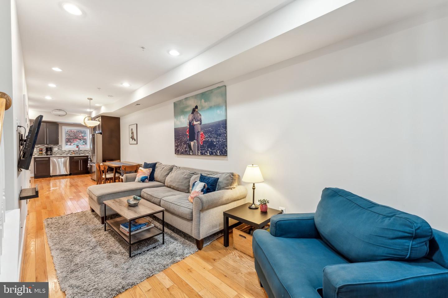 718 13TH ST SE, WASHINGTON, District Of Columbia 20003, 3 Bedrooms Bedrooms, ,3 BathroomsBathrooms,Residential,For sale,718 13TH ST SE,DCDC2198426 MLS # DCDC2198426