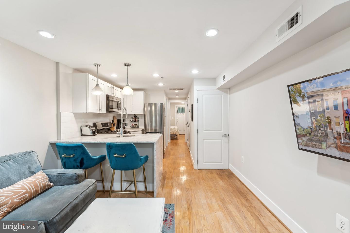 718 13TH ST SE, WASHINGTON, District Of Columbia 20003, 3 Bedrooms Bedrooms, ,3 BathroomsBathrooms,Residential,For sale,718 13TH ST SE,DCDC2198426 MLS # DCDC2198426