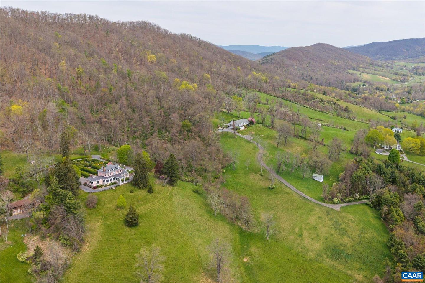 356 ROUTIER HILL RD, HOT SPRINGS, Virginia 24445, 5 Bedrooms Bedrooms, ,5 BathroomsBathrooms,Residential,For sale,356 ROUTIER HILL RD,663955 MLS # 663955