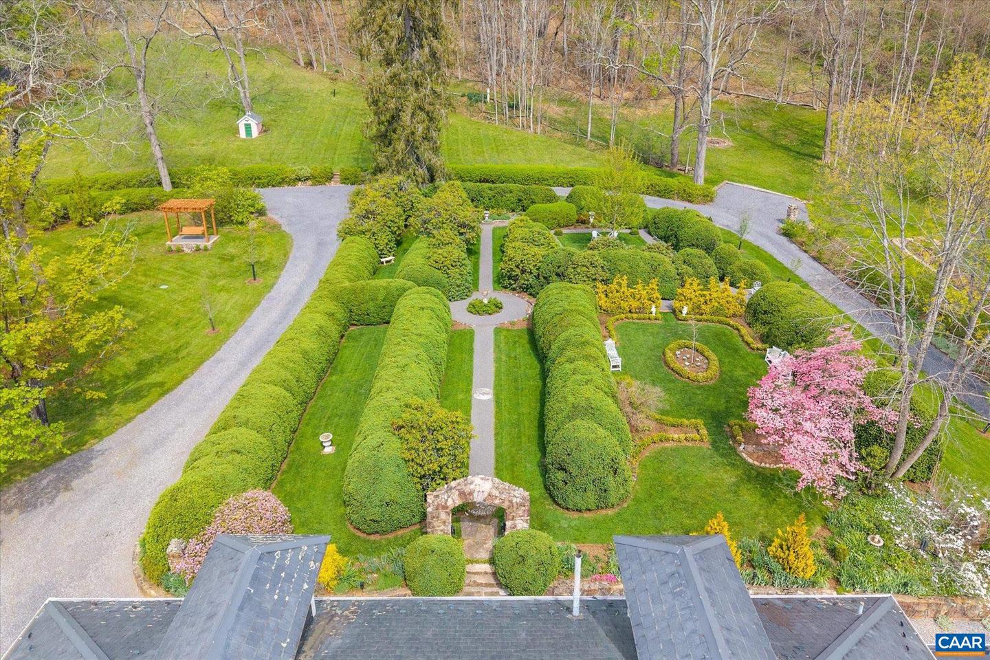 356 ROUTIER HILL RD, HOT SPRINGS, Virginia 24445, 5 Bedrooms Bedrooms, ,5 BathroomsBathrooms,Residential,For sale,356 ROUTIER HILL RD,663955 MLS # 663955