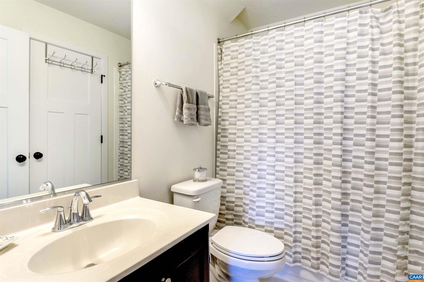 15 HERITAGE DR, ZION CROSSROADS, Virginia 22942, 5 Bedrooms Bedrooms, ,4 BathroomsBathrooms,Residential,For sale,15 HERITAGE DR,663957 MLS # 663957