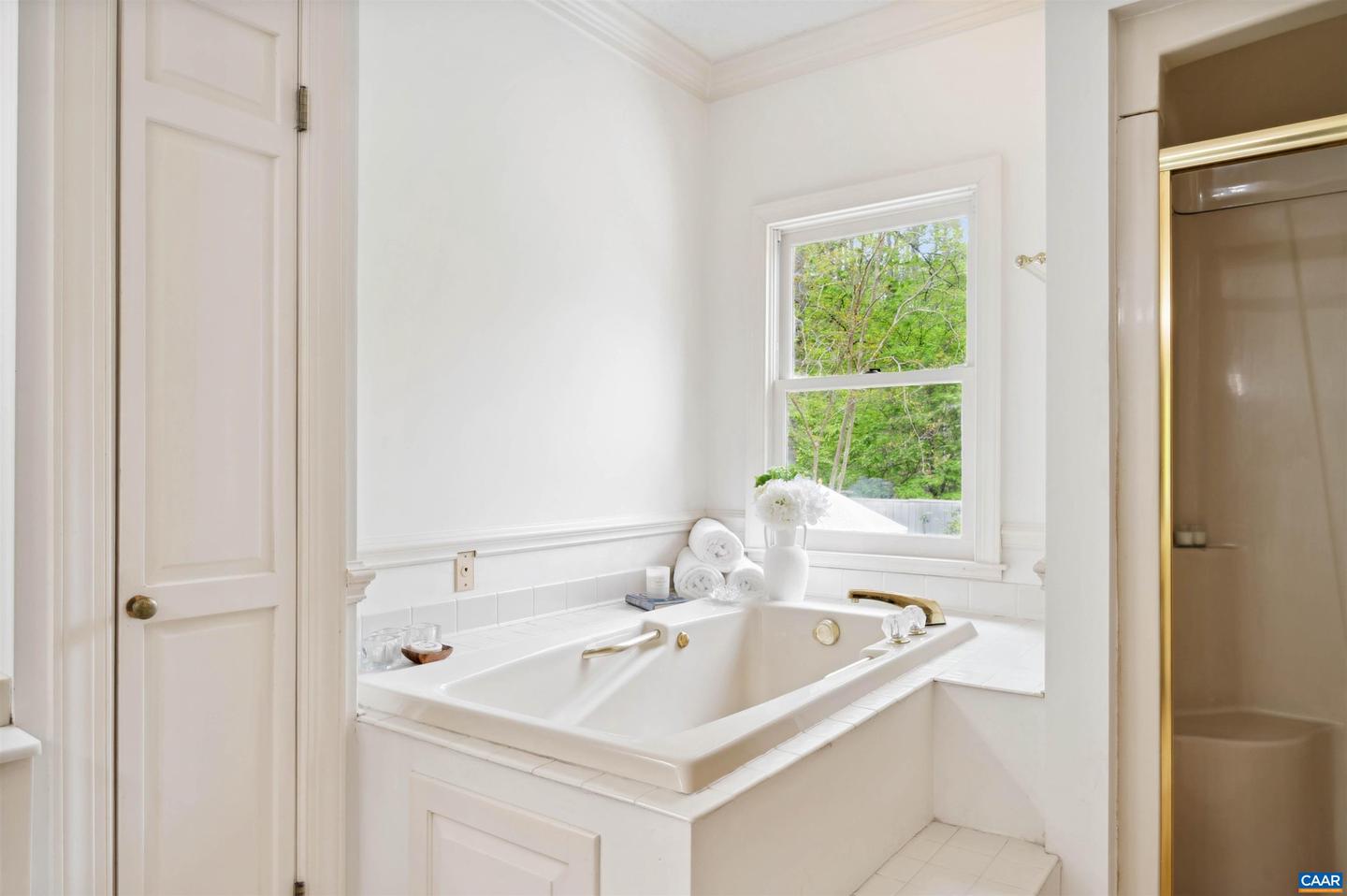 560 LOBLOLLY LN, CHARLOTTESVILLE, Virginia 22903, 4 Bedrooms Bedrooms, ,3 BathroomsBathrooms,Residential,For sale,560 LOBLOLLY LN,663959 MLS # 663959