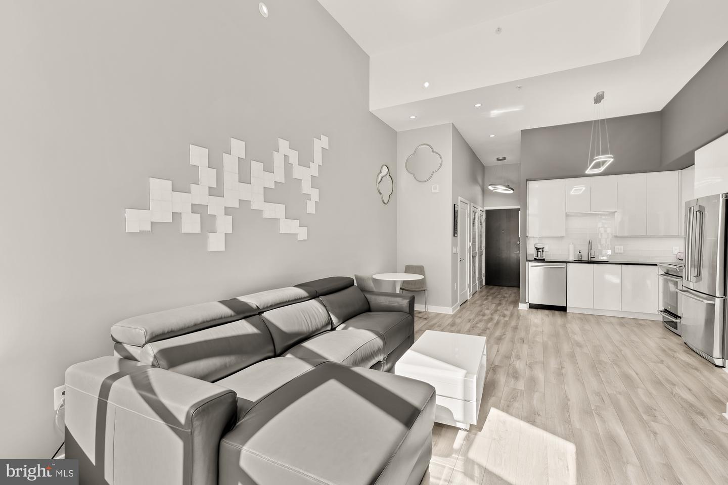 460 NEW YORK AVE NW #206, WASHINGTON, District Of Columbia 20001, 1 Bedroom Bedrooms, 5 Rooms Rooms,1 BathroomBathrooms,Residential,For sale,460 NEW YORK AVE NW #206,DCDC2198570 MLS # DCDC2198570