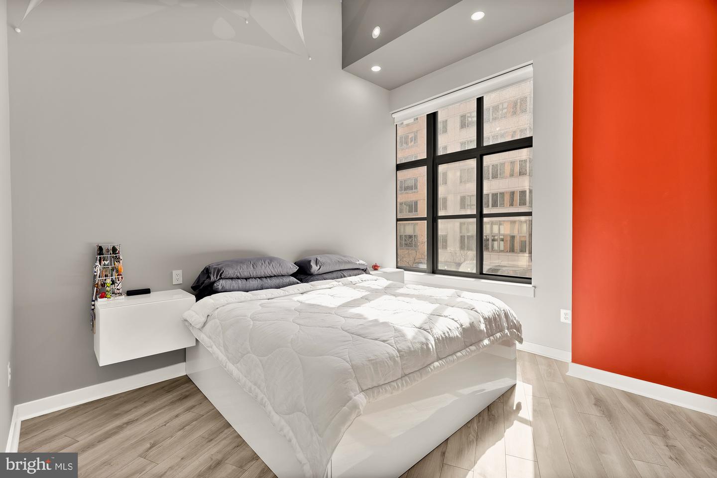 460 NEW YORK AVE NW #206, WASHINGTON, District Of Columbia 20001, 1 Bedroom Bedrooms, 5 Rooms Rooms,1 BathroomBathrooms,Residential,For sale,460 NEW YORK AVE NW #206,DCDC2198570 MLS # DCDC2198570