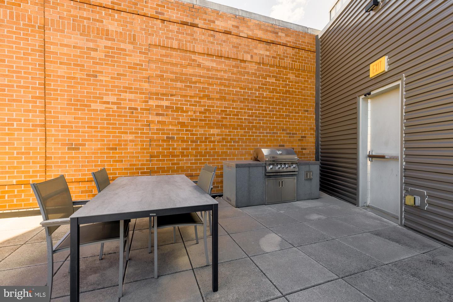 460 NEW YORK AVE NW #206, WASHINGTON, District Of Columbia 20001, 1 Bedroom Bedrooms, 5 Rooms Rooms,1 BathroomBathrooms,Residential,For sale,460 NEW YORK AVE NW #206,DCDC2198570 MLS # DCDC2198570