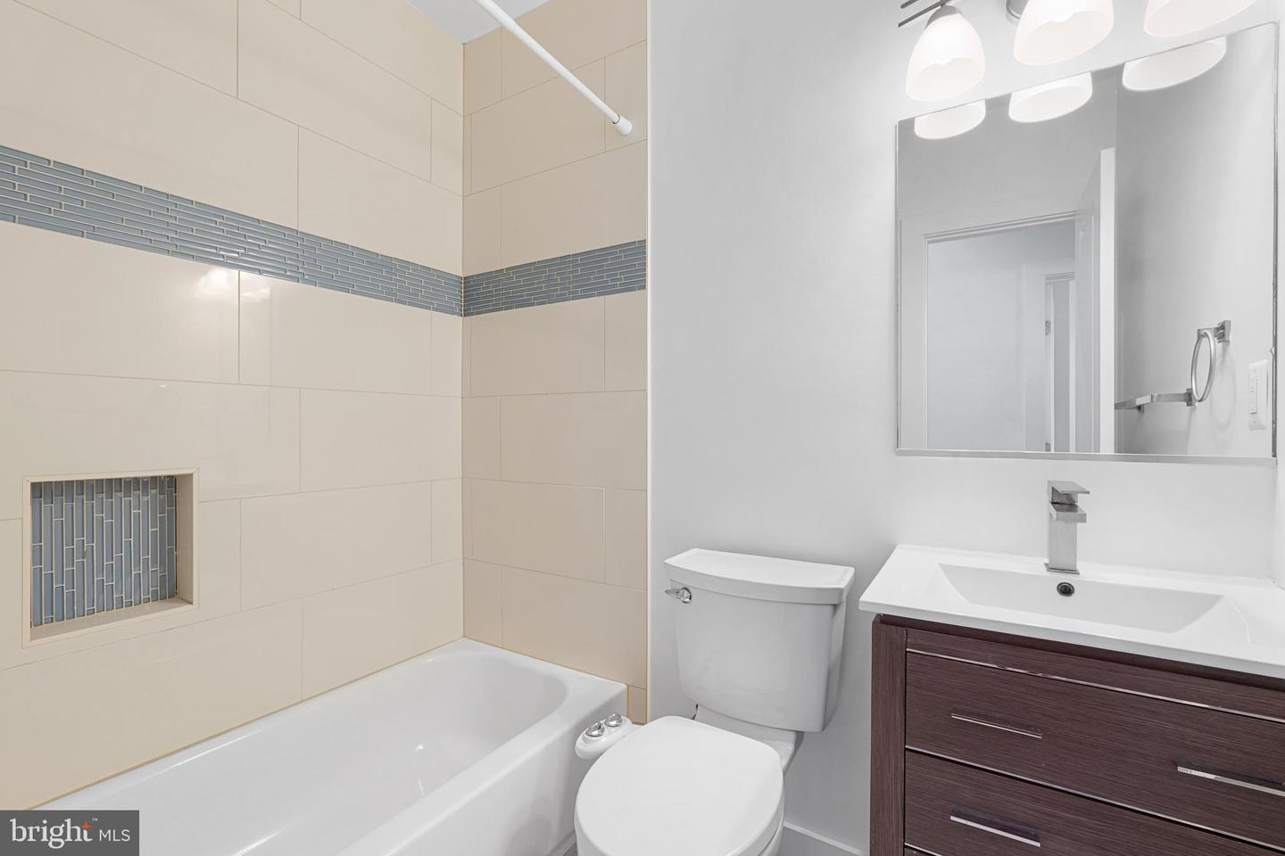 3511 14TH ST NW #4, WASHINGTON, District Of Columbia 20010, 2 Bedrooms Bedrooms, ,2 BathroomsBathrooms,Residential,For sale,3511 14TH ST NW #4,DCDC2198572 MLS # DCDC2198572
